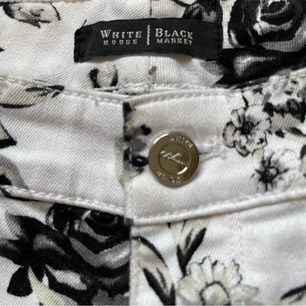 White House Black Market Black Rose Floral Blanc Women's Slim Ankle Denim Pant - Picture 10 of 15
